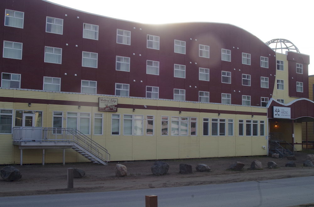 Hotel Arctic Iqaluit 外观 照片